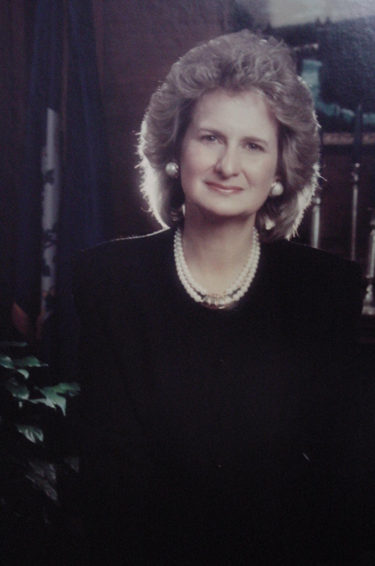 Clarine Nardi Riddle