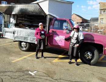 Helpers by the food truck