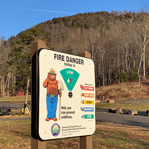 Sleeping Giant Smokey Sign